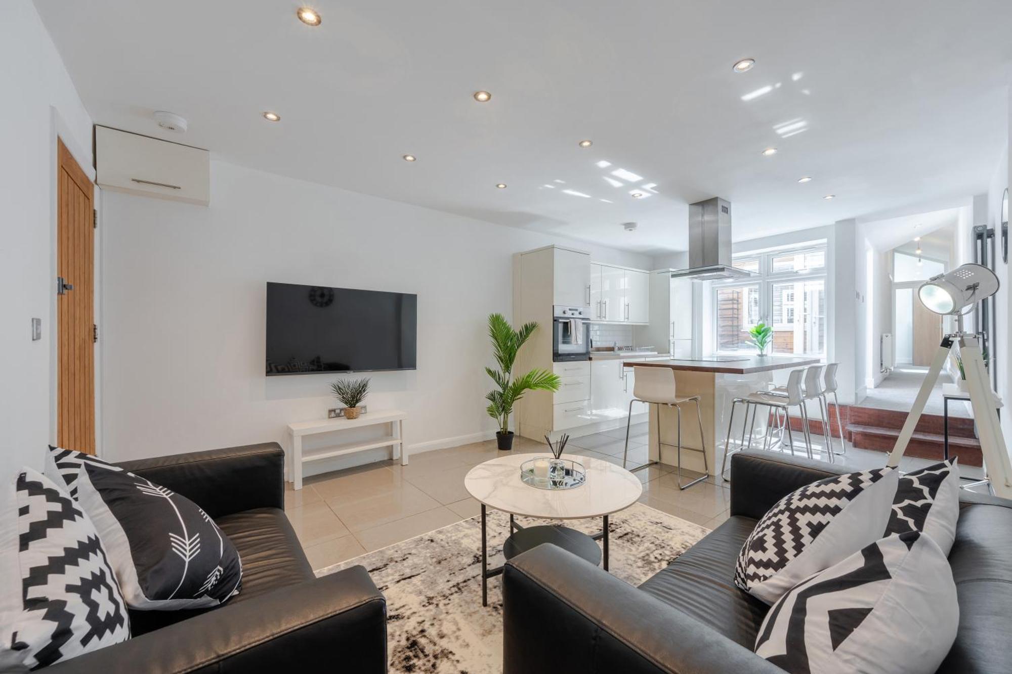 Stylish Two Bedroom Apartment By Central London With Garden מראה חיצוני תמונה